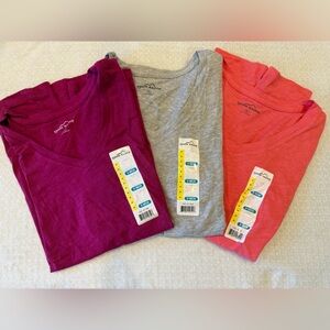 Eddie Bauer Women’s Soft V-Neck T-Shirt Set (3pk)- Fuchsia, Gray, Coral, Size M